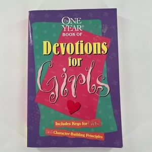 NWT One Year of Devotions for Girls Book Spiritual God Jesus